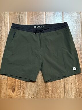 Vuori Men's Cruise Board Swim Shorts size 36